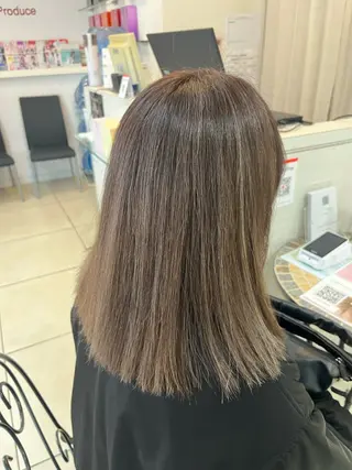 セミロング カラー 🌸暖色髪質改善 MEI🌸のヘアスタイル