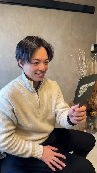 アイブロウ 眉毛と韓国肌質改善 サロン　和泉府中のエステ・リラクイメージ