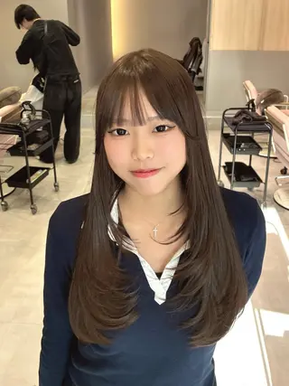 Riku 艶カラーのヘアスタイル