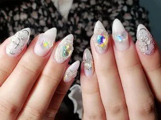 ミディアム ネイル クロキ 。のネイルデザイン