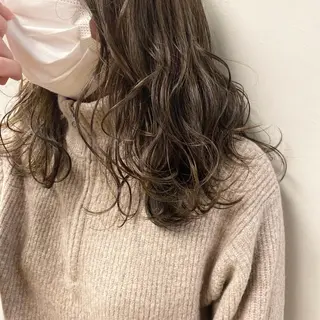 ミディアム カラー ハル🌸柔色/ ブリーチなし/艶髪のヘアスタイル