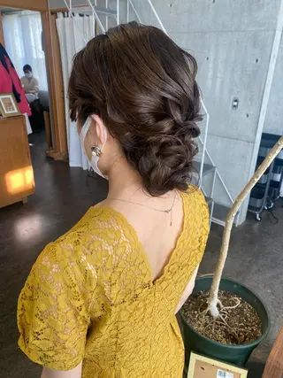 セミロング カラー パーマ ヘアアレンジ メンズ キッズ ネイル マツエク・マツパ アイブロウ モリモト サナのヘアスタイル