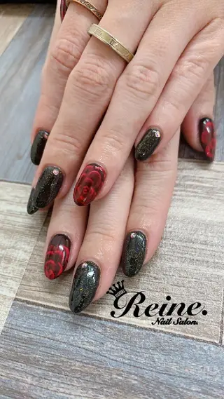 ネイル Nailsalon Reine所属・玉栄 伶奈のネイルデザイン