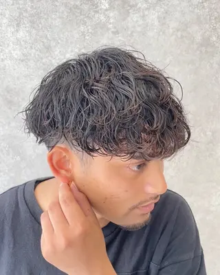 パーマ メンズ アタ ムのヘアスタイル