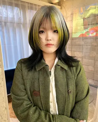 ミディアム カラー haco＋所属・圧倒的デザイン力 店長🎨RENAのヘアスタイル