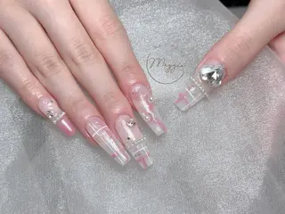ネイル Maggie Nail🦩のネイルデザイン