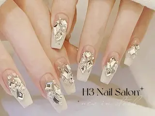 ロング H3 ネイル サロンのネイルデザイン