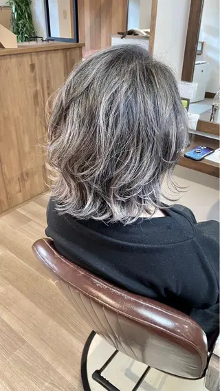 ミディアム カラー chill out 南塚口本店のヘアスタイル