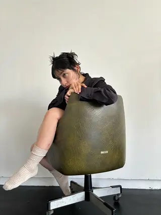 セミロング ami/大阪/暖色 /レイヤーカットのヘアスタイル