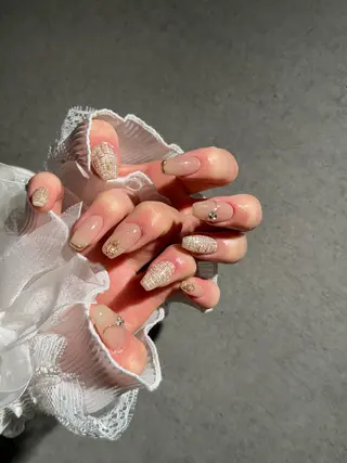 ネイル I-nailロング /ワンホン/キラキラのネイルデザイン