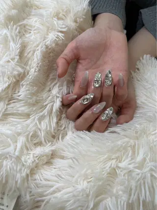 ネイル PEEKABOO京橋 EYE&NAILのマツエク・マツパデザイン