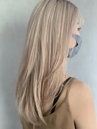ロング カラー mao/天神ブリーチ ハイトーンカラーのヘアスタイル