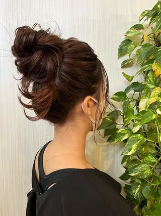 セミロング ヘアアレンジ きむえり/髪質改善 /セット/カラーのヘアスタイル