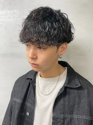 ショート カラー パーマ ヘアアレンジ メンズ 亀井隆汰/メンズ専門 パーマ特化美容師のヘアスタイル