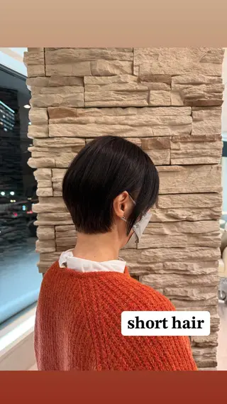 ショート レナークアリア 梅津美憂のヘアスタイル