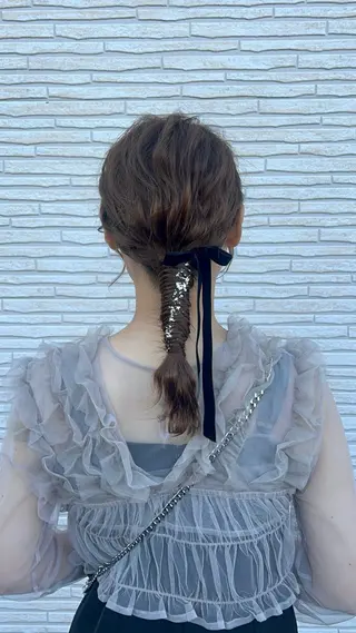 セミロング ヘアアレンジ foglia🌼 根本結衣のヘアスタイル