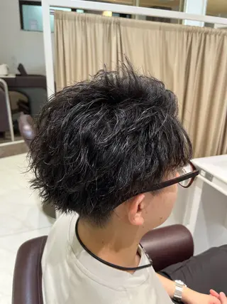 パーマ メンズ 佐々木 拓海のヘアスタイル