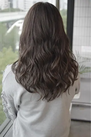 ロング カラー 🌈ディレクター🌈 徳松優希のヘアスタイル