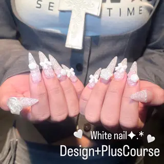 ネイル 🧁fein. nana🩵のネイルデザイン