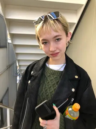 ショート カラー 中嶋 勇太のヘアスタイル