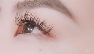 マツエク・マツパ FEERIE AVEDA ARIAKE所属・LUMIA/オーナー 西田わかばのヘアスタイル