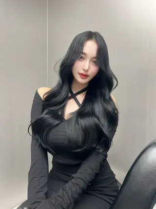 ロング カラー みつゆ 表参道/原宿のヘアスタイル