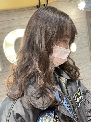 セミロング カラー hair salon dot.tokyo color所属・MANAMI 🥀ウルフカットのヘアスタイル