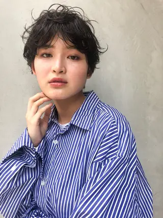 ショート カラー パーマ 🌈圧倒的デザイン力 内井省吾のヘアスタイル
