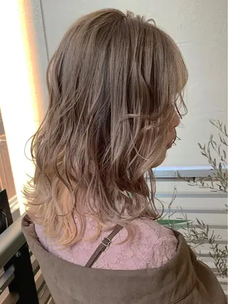 ミディアム カラー 大橋 タツヤのヘアスタイル