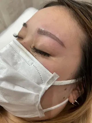 アイブロウ h1rk nailのネイルデザイン