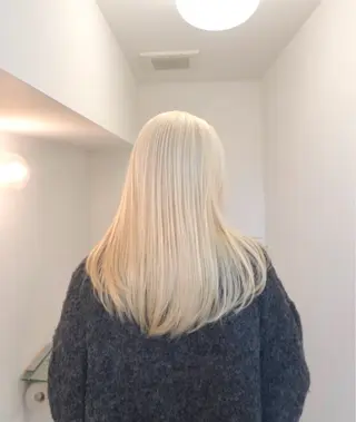 セミロング DX渋谷所属・カラー特化美容師 サトウリュウマのヘアスタイル