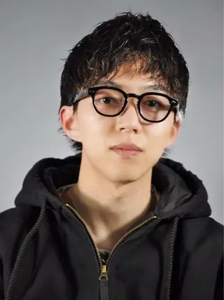 ミディアム パーマ ヘアアレンジ メンズ プレミアムバーバー新宿店所属・⚡️メンズ特化⚡️ 倉林 隼大のヘアスタイル