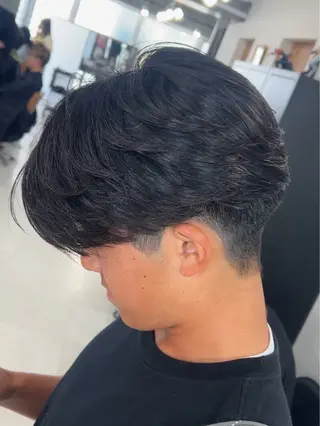 メンズ カズキ🌼曲がる縮毛 ／くせ毛パーマのヘアスタイル