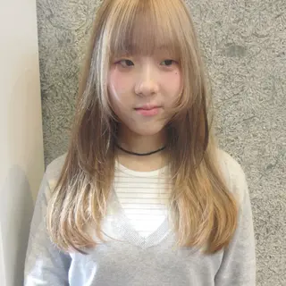 ロング カラー ヘアアレンジ 🧚♀️透明感カラ ー/渡邉日向💔🎀のヘアスタイル