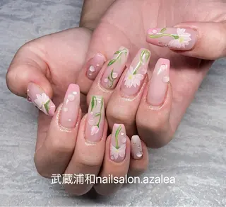 ネイル R inのネイルデザイン