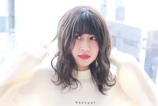 ミディアム カラー  渡部 妃月のヘアスタイル