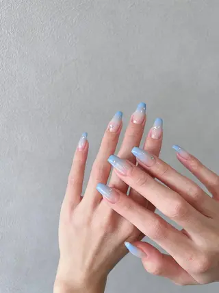 ネイル NEO Beauty Salon所属・𝐍𝐄𝐎 𝐉𝐔𝐑𝐈のネイルデザイン