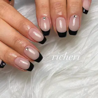 ミディアム ネイル richeri beautyのネイルデザイン