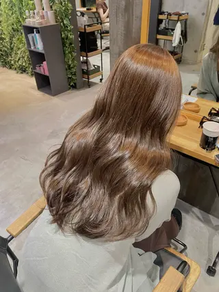 ロング カラー 佐々木 彩乃のヘアスタイル