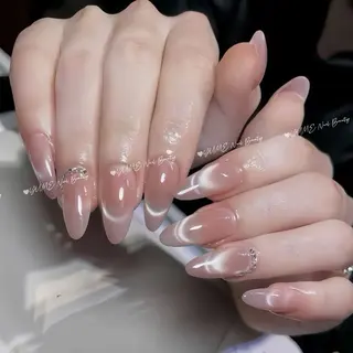 ミディアム ガー NAILのネイルデザイン