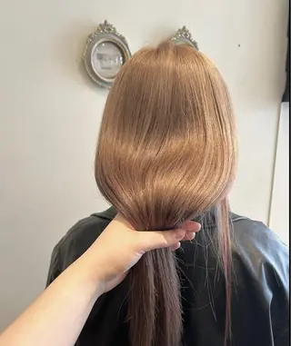 カラー Dille所属・Dille RENAのヘアスタイル