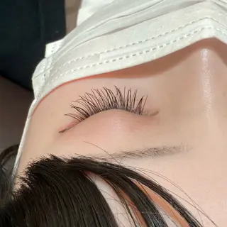 マツエク・マツパ ドーリーラッシュイオンモール熊本店所属・江藤 紅葉の眉毛・アイブロウイメージ