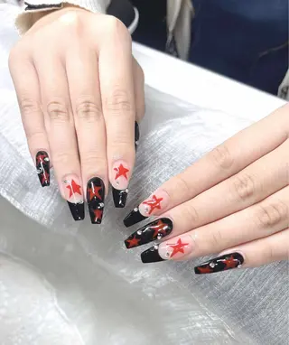 ネイル Lee Nailsのネイルデザイン