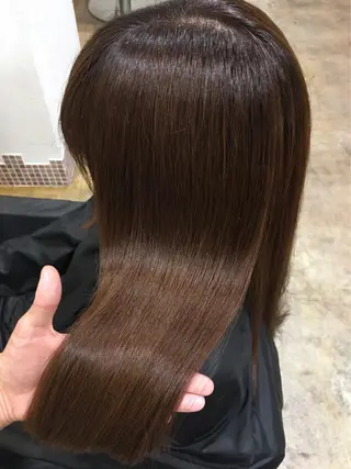 カラー 三橋 由佳のヘアスタイル