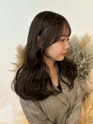 セミロング velua yumekaのヘアスタイル