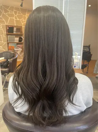 ロング cecile hair所属・開發 紗貴のヘアスタイル