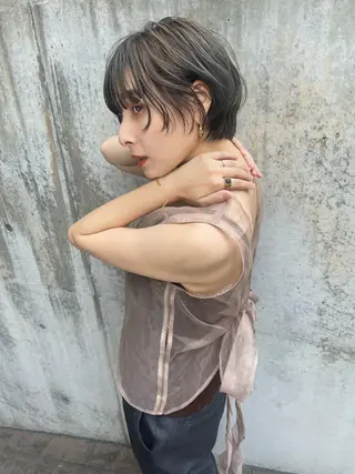 ショート カラー ショート/ボブ/ 心斎橋/宮脇美奈のヘアスタイル