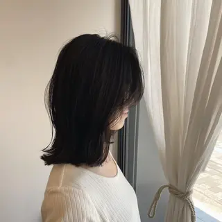 ミディアム 峯 志帆のヘアスタイル