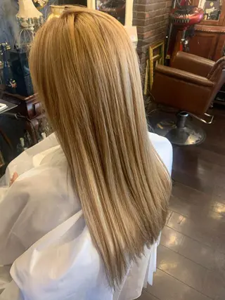 ロング カラー 藤井菜々 （エルベスアクト）のヘアスタイル