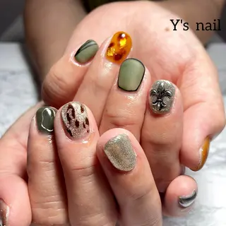 ネイル 手書きが得意🖌️ Y’s  nailのネイルデザイン